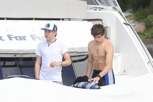 One Direction's Liam Payne and Niall Horan hung out on the boat while vacationing in Australia.
One Direction's Liam Payne and Niall Horan hung out on the boat while vacationing in Australia.
