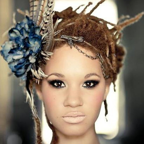 Get seven stunning ways to add "something blue" to your wedding day beauty look.
Get seven stunning ways to add "something blue" to your wedding day beauty look.