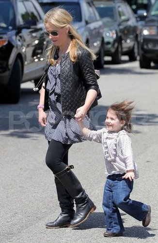 Sarah Michelle Gellar went out in LA with daughter Charlotte Prinze.
Sarah Michelle Gellar went out in LA with daughter Charlotte Prinze.