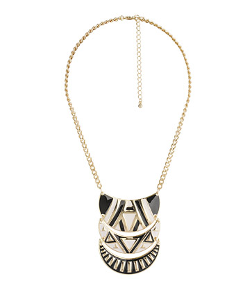 Accessories are the easiest way to add a tribal pop to your Spring look. The tiered crescent pendant necklace can easily be styled with LBDs for a standout look.
Forever 21 Tribal Pendant Necklace ($9)
Accessories are the easiest way to add a tribal pop to your Spring look. The tiered crescent pendant necklace can easily be styled with LBDs for a standout look.
Forever 21 Tribal Pendant Necklace ($9)