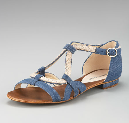If you're looking to keep your off-duty look polished but effortless, invest in a pair of chambray sandals.
Alexandre Birman Denim and Rope Flat Sandal ($395)
If you're looking to keep your off-duty look polished but effortless, invest in a pair of chambray sandals.
Alexandre Birman Denim and Rope Flat Sandal ($395)