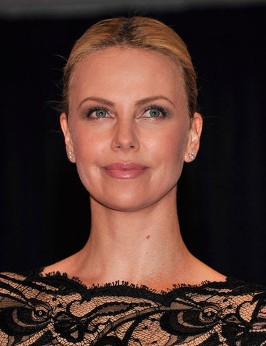 Charlize Theron wore black lace to the White House Correspondant's Dinner.
Charlize Theron wore black lace to the White House Correspondant's Dinner.
