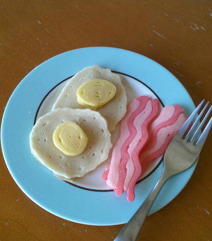 Bacon 'n Eggs Pancakes Bacon 'n Eggs Pancakes