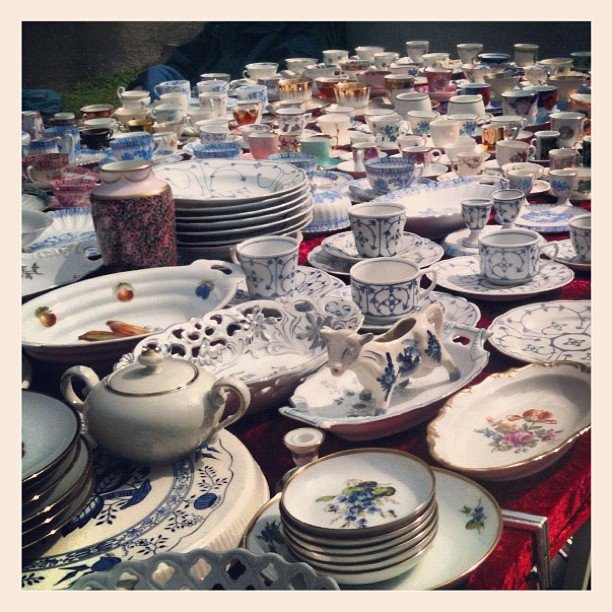 Head to the Flea Market Head to the Flea Market