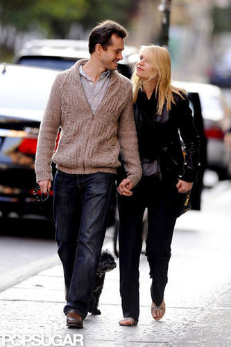 Claire Danes and Hugh Dancy held hands during a walk.
Claire Danes and Hugh Dancy held hands during a walk.