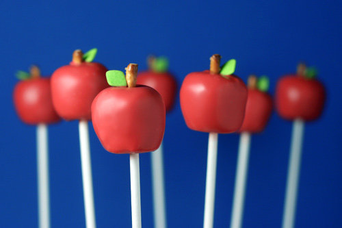 An Apple a Day Cake Pops An Apple a Day Cake Pops