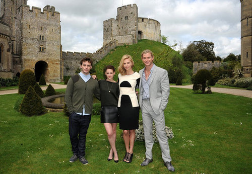 The SWATH stars posed in England.
The SWATH stars posed in England.