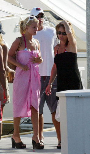 Nick Lachey and Jessica Simpson spent Mother's Day weekend with her mom Tina on a boat in Cabo in 2004.
Nick Lachey and Jessica Simpson spent Mother's Day weekend with her mom Tina on a boat in Cabo in 2004.