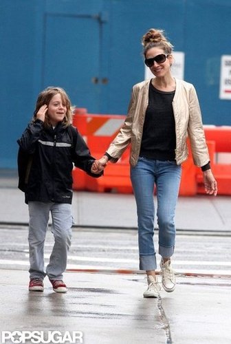Sarah Jessica Parker and James Wilkie Broderick held hands in NYC.
Sarah Jessica Parker and James Wilkie Broderick held hands in NYC.