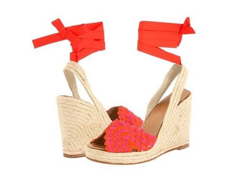 Pair these bright, sunny wedges with a chambray dress for a go-anywhere, casual-meets-dressy style.
Kate Spade New York Ole Wedges ($90)
Pair these bright, sunny wedges with a chambray dress for a go-anywhere, casual-meets-dressy style.
Kate Spade New York Ole Wedges ($90)