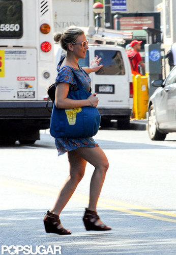 Scarlett Johansson Is on the Go in the Big Apple Scarlett Johansson Is on the Go in the Big Apple