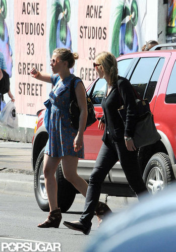 Scarlett Johansson Is on the Go in the Big Apple Scarlett Johansson Is on the Go in the Big Apple