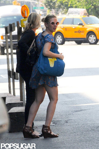 Scarlett Johansson Is on the Go in the Big Apple Scarlett Johansson Is on the Go in the Big Apple
