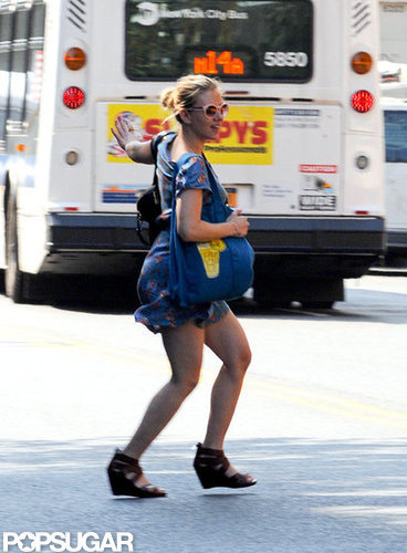 Scarlett Johansson Is on the Go in the Big Apple Scarlett Johansson Is on the Go in the Big Apple