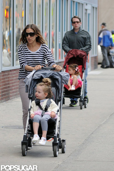 Sarah Jessica Parker and Loretta led the way with Matthew Broderick and Tabitha right behind them.
Sarah Jessica Parker and Loretta led the way with Matthew Broderick and Tabitha right behind them.