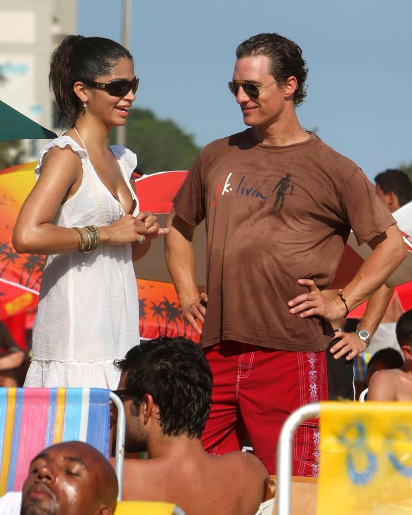 They relaxed oceanside in Brazil in February 2009.
They relaxed oceanside in Brazil in February 2009.