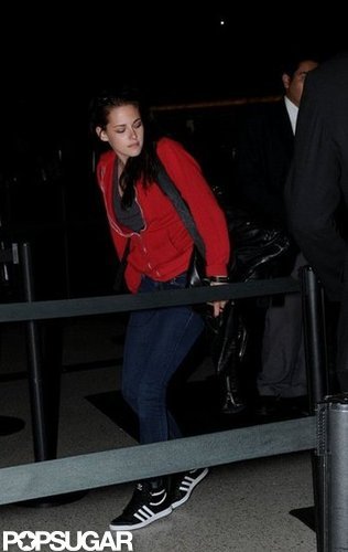 Kristen Stewart Lands in Sydney For SWATH Kristen Stewart Lands in Sydney For SWATH