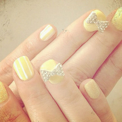 Zooey Deschanel Sports Adorable Lemon 3D Nail Art at the Critics' Choice Television Awards