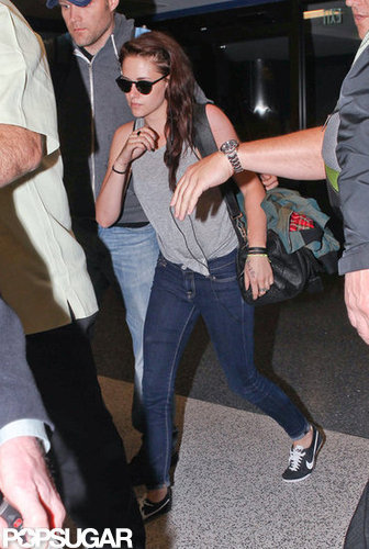 Kristen Stewart Takes Off From Down Under Kristen Stewart Takes Off From Down Under