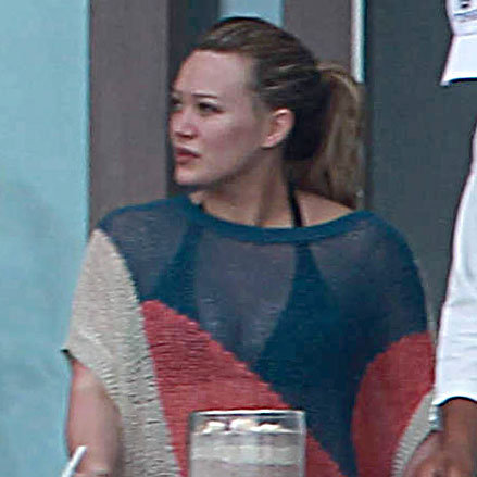 Hilary Duff Wearing Bikini in Mexico Pictures