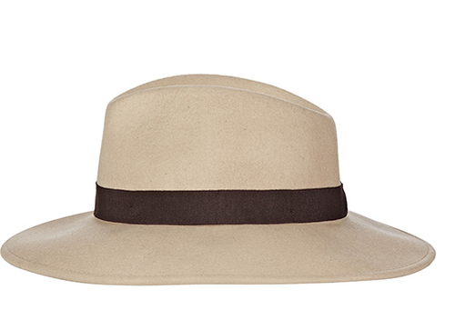 We wanted to find a hat that met two basic requirements — a fedora feel with a more wide-brimmed silhouette. We found it!
Reiss Ava Wide Brim Hat ($105)
We wanted to find a hat that met two basic requirements — a fedora feel with a more wide-brimmed silhouette. We found it!
Reiss Ava Wide Brim Hat ($105)