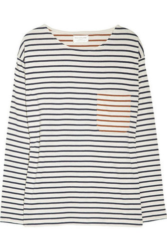 Instead of your classic striped boatneck t-shirt, this version offers up an unexpected contrasted color twist. Style it over a silky slipdress or tuck into a pair of ankle-length skinny jeans.
Chinti and Parker Contrast-Stripe Organic Cotton Top ($130)
Instead of your classic striped boatneck t-shirt, this version offers up an unexpected contrasted color twist. Style it over a silky slipdress or tuck into a pair of ankle-length skinny jeans.
Chinti and Parker Contrast-Stripe Organic Cotton Top ($130)