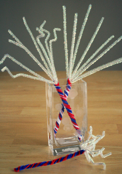 Make This: Pipe Cleaner Sparklers Make This: Pipe Cleaner Sparklers