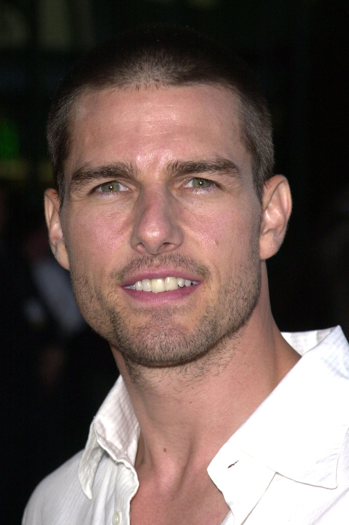 Tom Cruise looked sexy with shorter hair for The Others premiere in LA in August 2001.
Tom Cruise looked sexy with shorter hair for The Others premiere in LA in August 2001.