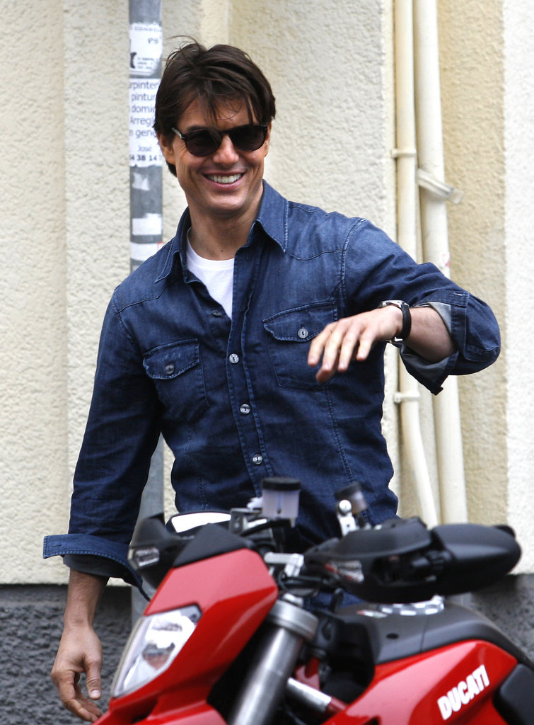 In December 2009, Tom Cruise hopped onto a motorcycle while shooting Knight and Day.
In December 2009, Tom Cruise hopped onto a motorcycle while shooting Knight and Day.