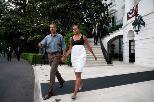 In 2009, the Obamas made their way outside the White House to shake hands with military families.
In 2009, the Obamas made their way outside the White House to shake hands with military families.