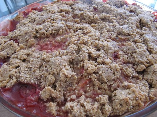 Super Omega-3 Strawberry Rhubarb Crisp Super Omega-3 Strawberry Rhubarb Crisp