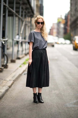 This is simple enough, but we love how a pleated midi skirt puts a sweeter spin on a basic blouse and boots.
Photo courtesy of Adam Katz Sinding
This is simple enough, but we love how a pleated midi skirt puts a sweeter spin on a basic blouse and boots.
Photo courtesy of Adam Katz Sinding