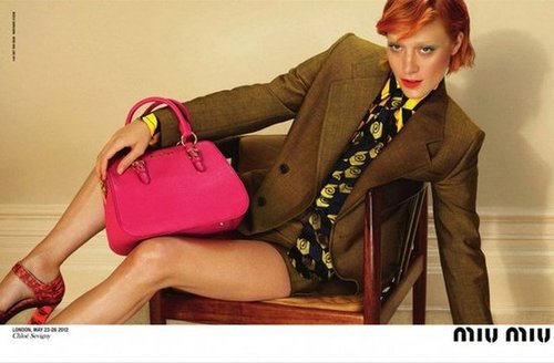 Chloe Sevigny personifies Miu Miu's penchant for eclectic styling and quirky patterns.
Chloe Sevigny personifies Miu Miu's penchant for eclectic styling and quirky patterns.