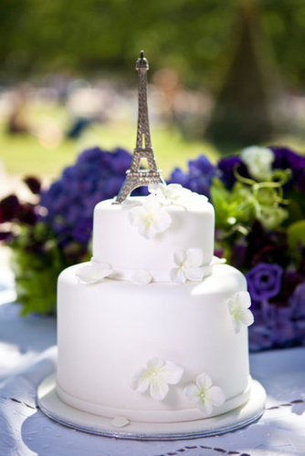 Eiffel Tower Cake Topper
Photo by Fete in France via Style Me Pretty
Eiffel Tower Cake Topper
Photo by Fete in France via Style Me Pretty