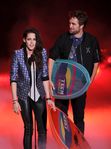 Robert, Kristen, and Selena's Birthday: Teen Choice Awards Highlights! Robert, Kristen, and Selena's Birthday: Teen Choice Awards Highlights!