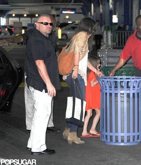 Katie Holmes took her daughter Suri Cruise to Chelsea Piers.
Katie Holmes took her daughter Suri Cruise to Chelsea Piers.