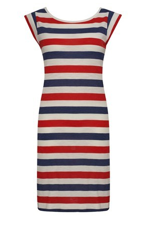 Get in on Summer's Americana-themed dressing with a no-muss, no-fuss t-shirt dress.
French Connection Jack Slub Tee Dress ($98)
Get in on Summer's Americana-themed dressing with a no-muss, no-fuss t-shirt dress.
French Connection Jack Slub Tee Dress ($98)