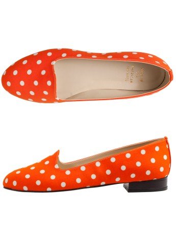 Shoes that you can just slip into and that are covered in polka dots? Yes, please.
American Apparel Polka Dot Loafer ($95)
Shoes that you can just slip into and that are covered in polka dots? Yes, please.
American Apparel Polka Dot Loafer ($95)