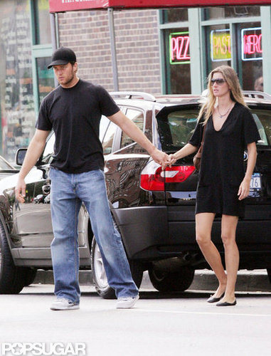 Gisele Bündchen and Tom Brady held hands in NYC in September 2007.
Gisele Bündchen and Tom Brady held hands in NYC in September 2007.