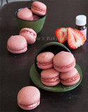 Strawberry-Blossom Macaron