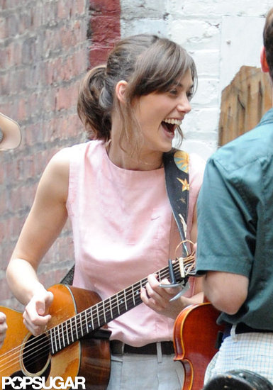 Keira Knightley looked gorgeous with her hair pulled back into a ponytail and a huge smile in NYC.
Keira Knightley looked gorgeous with her hair pulled back into a ponytail and a huge smile in NYC.