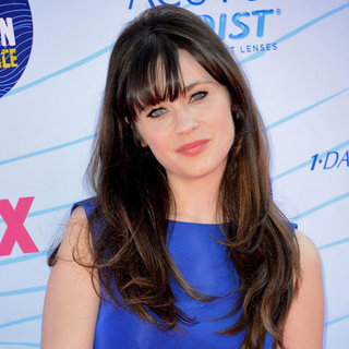 Zooey Deschanel's Beauty Look at the 2012 Teen Choice Awards