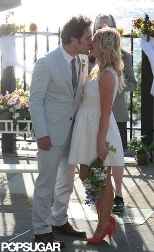Amy Poehler Gets Close With Pal Paul and Son Archie on Set Amy Poehler Gets Close With Pal Paul and Son Archie on Set
