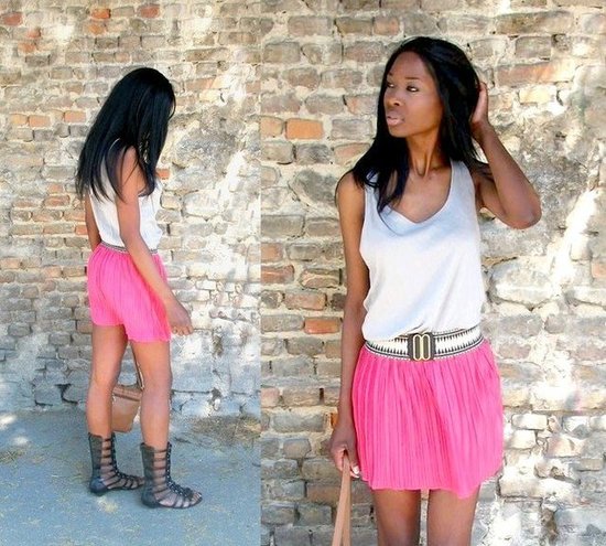 http://stylesbyassitan.blogspot.fr/2012/07/spartiates-montantes-et-jupe-patineuse.html
