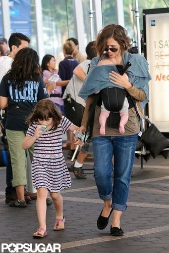 Maggie Gyllenhaal held hands with Ramona and carried Gloria on the set of Very Good Girls in NYC.
Maggie Gyllenhaal held hands with Ramona and carried Gloria on the set of Very Good Girls in NYC.