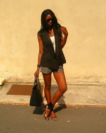 http://stylesbyassitan.blogspot.fr/2012/08/blazer-sans-manches-mac-gyver-ise-short.html