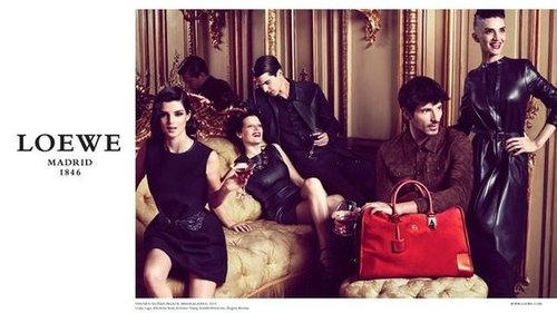 The red bag grabbed our attention in this Loewe Fall ad.
The red bag grabbed our attention in this Loewe Fall ad.