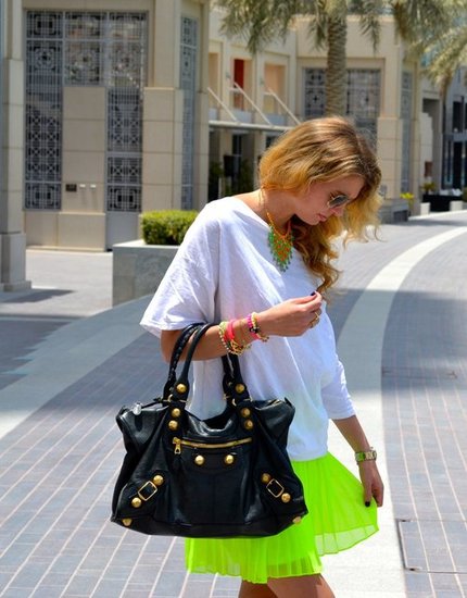 Neon