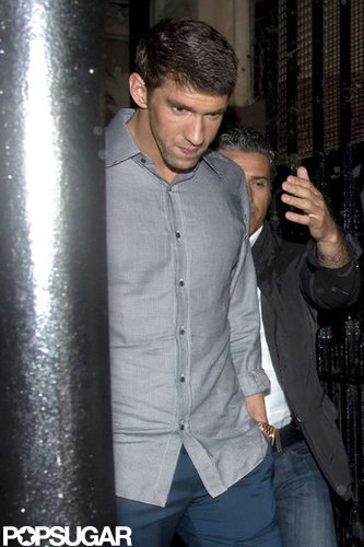 Michael Phelps Parties With Swimming Pals in London Michael Phelps Parties With Swimming Pals in London