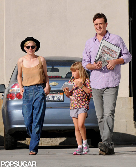 Michelle Williams, Jason Segel, and Matilda Ledger went shopping in LA.
Michelle Williams, Jason Segel, and Matilda Ledger went shopping in LA.